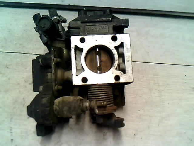 bontott RENAULT CLIO I Központi Injektor