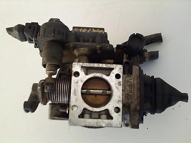 bontott RENAULT CLIO I Központi Injektor