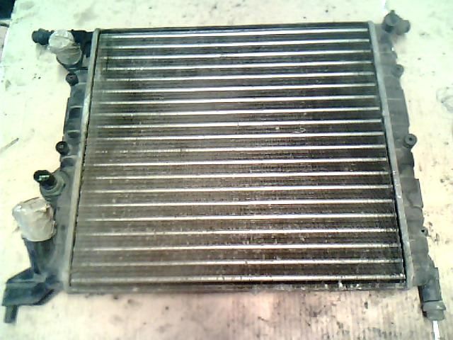 bontott RENAULT CLIO I Vízhűtő Radiátor (Nem klímás)