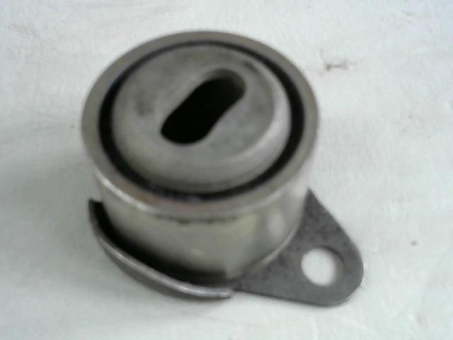 bontott RENAULT CLIO I Szíjfeszítő Görgő