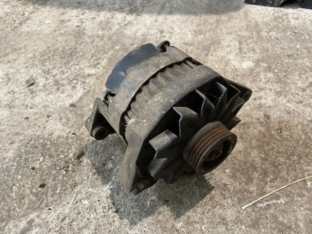 bontott RENAULT CLIO I Generátor