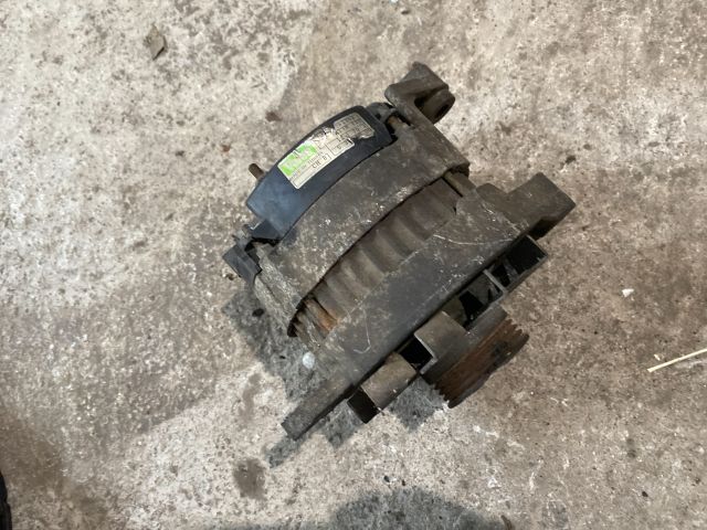 bontott RENAULT CLIO I Generátor