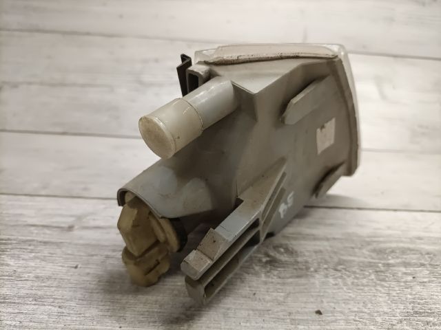 bontott RENAULT CLIO I Bal első Irányjelző