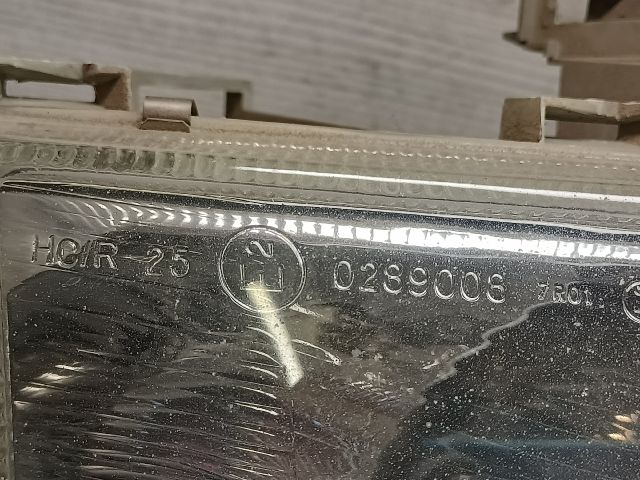 bontott RENAULT CLIO I Bal Fényszóró