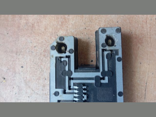 bontott RENAULT CLIO I Bal Hátsó Lámpa Foglalat