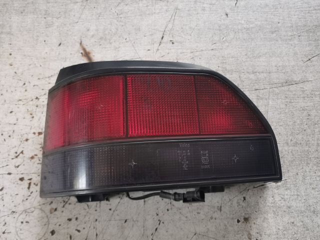 bontott RENAULT CLIO I Bal Hátsó Lámpa