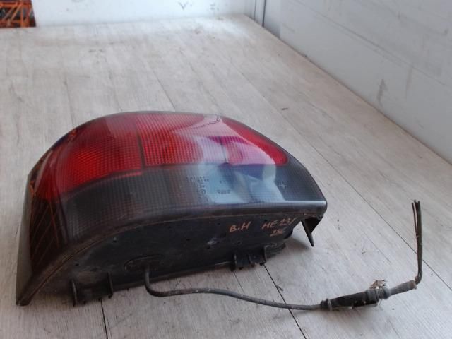 bontott RENAULT CLIO I Bal Hátsó Lámpa