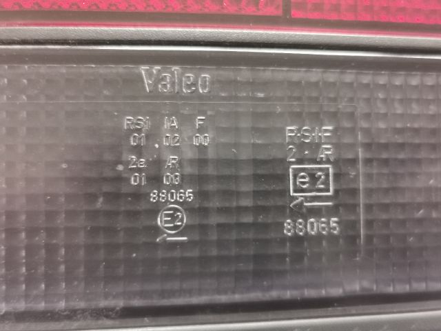 bontott RENAULT CLIO I Bal Hátsó Lámpa