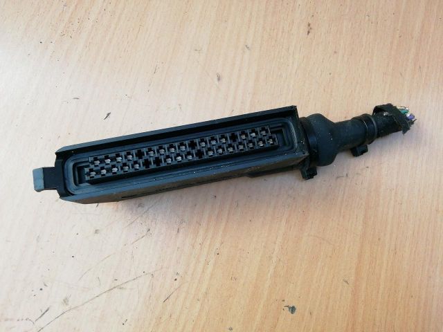 bontott RENAULT CLIO I Csatlakozó