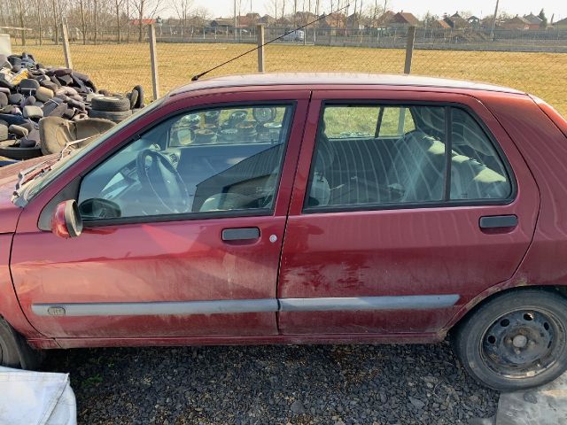 bontott RENAULT CLIO I Csomagtérajtó (Részeivel)