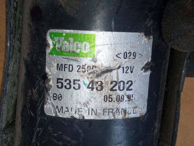 bontott RENAULT CLIO I Első Ablaktörlő Motor