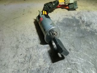 bontott RENAULT CLIO I Gyújtáskapcsoló Zárbetét