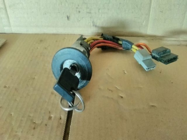 bontott RENAULT CLIO I Gyújtáskapcsoló Zárbetét