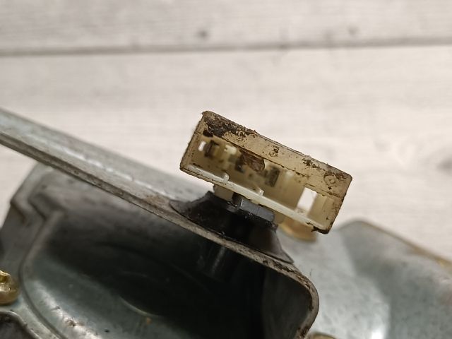 bontott RENAULT CLIO I Hátsó Ablaktörlő Motor