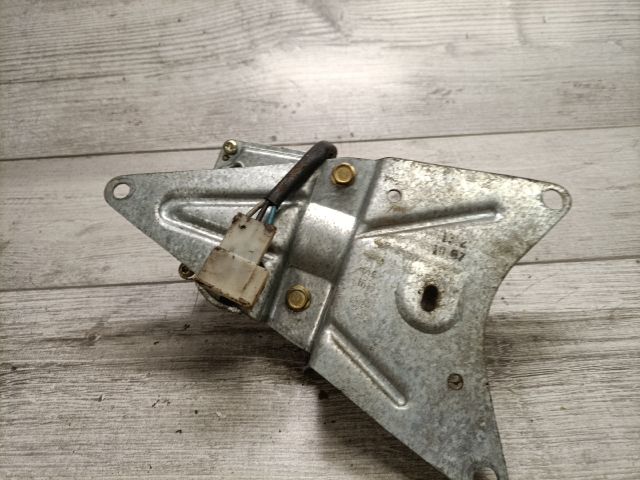 bontott RENAULT CLIO I Hátsó Ablaktörlő Motor