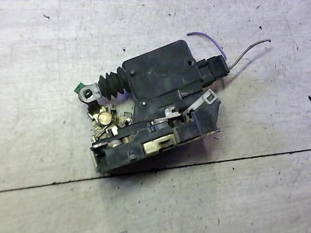 bontott RENAULT CLIO I Jobb első Ajtózár