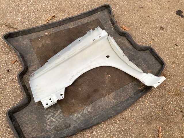 bontott RENAULT CLIO I Jobb első Sárvédő