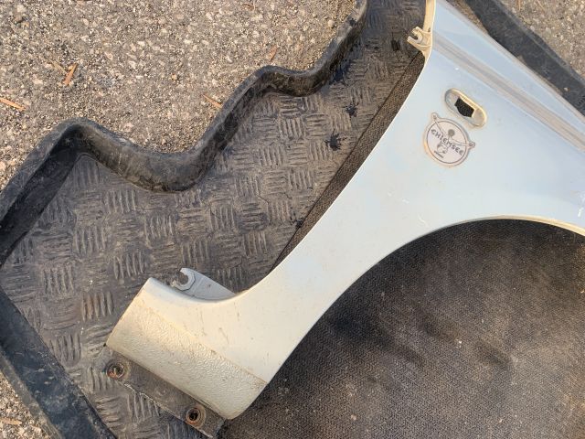 bontott RENAULT CLIO I Jobb első Sárvédő