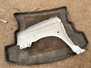 bontott RENAULT CLIO I Jobb első Sárvédő