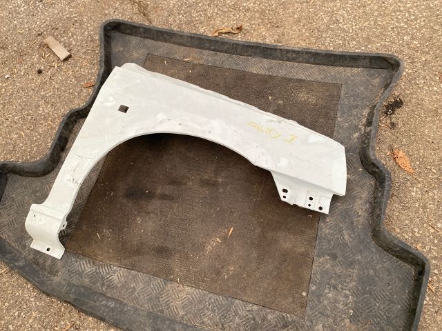 bontott RENAULT CLIO I Jobb első Sárvédő