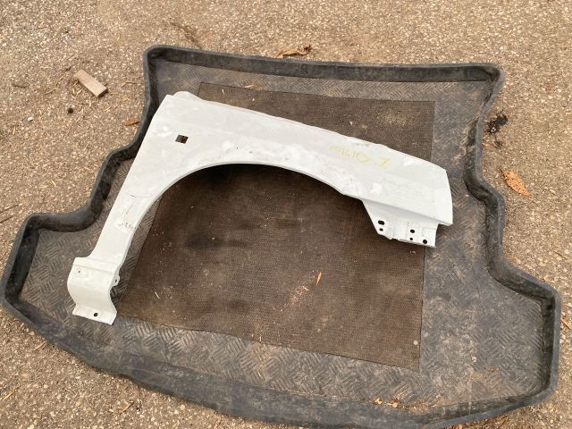 bontott RENAULT CLIO I Jobb első Sárvédő