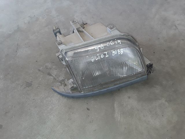 bontott RENAULT CLIO I Jobb Fényszóró