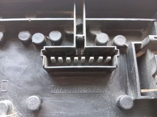 bontott RENAULT CLIO I Jobb Hátsó Lámpa Foglalat