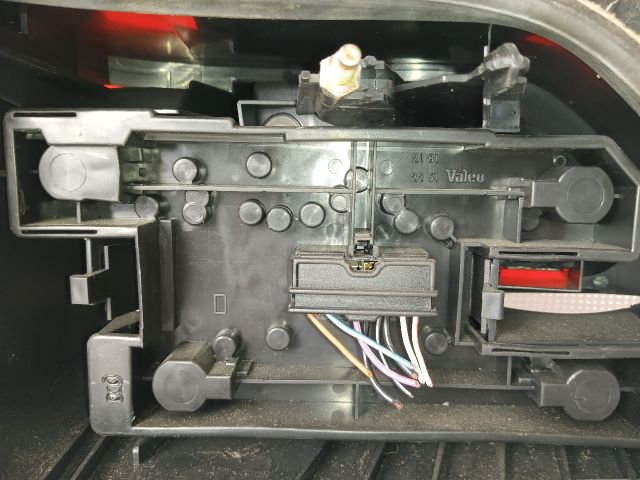 bontott RENAULT CLIO I Jobb Hátsó Lámpa