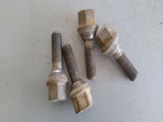 bontott RENAULT CLIO I Kerék Csavar Szett