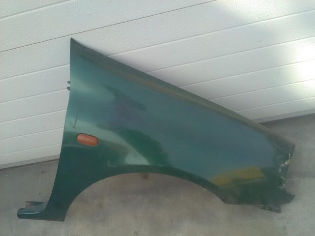 bontott RENAULT CLIO I Műanyag Sárvédő Ív Díszléc