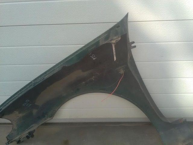 bontott RENAULT CLIO I Műanyag Sárvédő Ív Díszléc