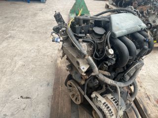 bontott RENAULT CLIO II Motor (Fűzött blokk hengerfejjel)