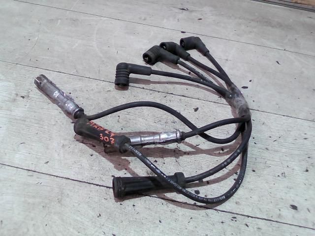 bontott RENAULT CLIO II Gyújtó Kábelköteg Szett