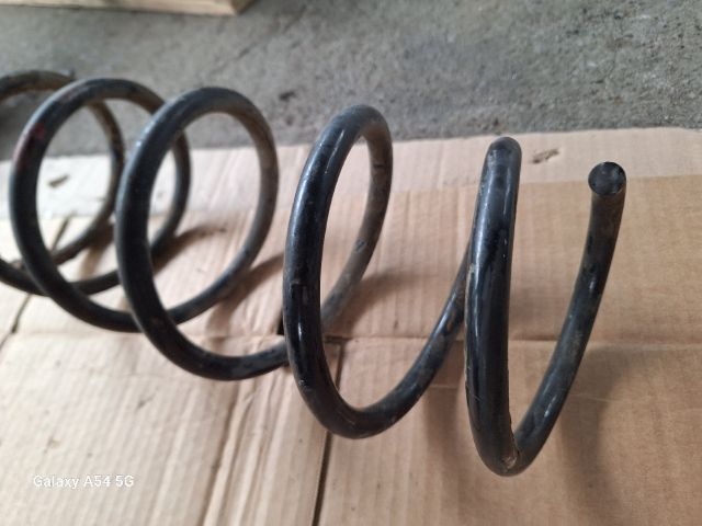 bontott RENAULT CLIO II Bal első Rugó