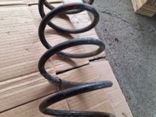 bontott RENAULT CLIO II Bal első Rugó