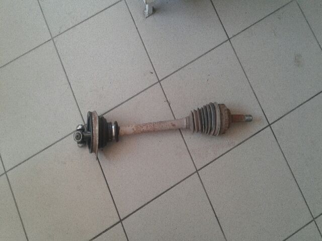 bontott RENAULT CLIO II Bal Féltengely