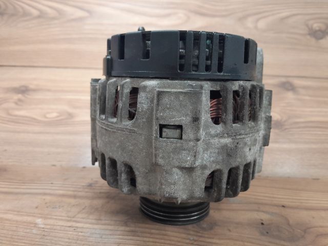 bontott RENAULT CLIO II Generátor