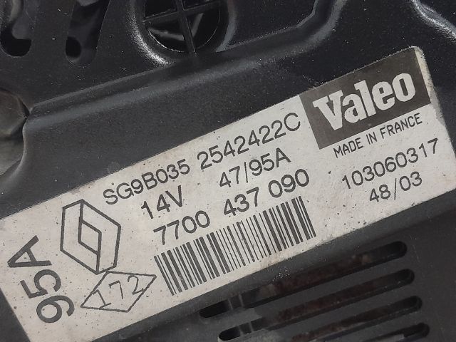 bontott RENAULT CLIO II Generátor