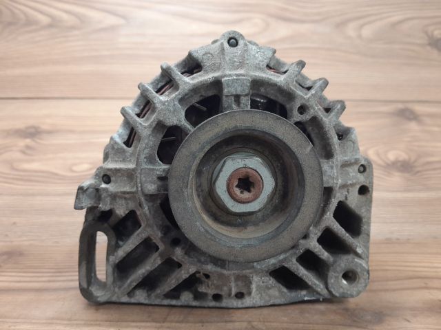 bontott RENAULT CLIO II Generátor