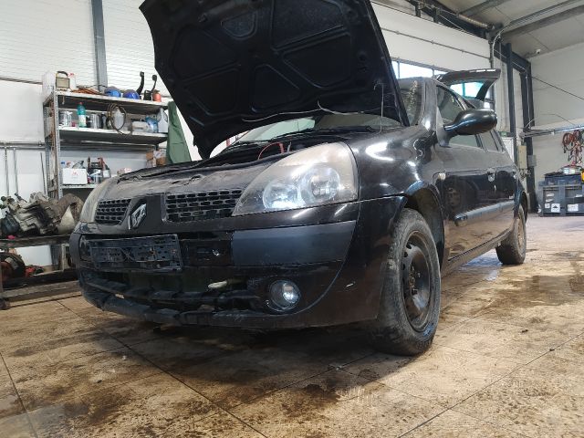 bontott RENAULT CLIO II Homlokfal (Üres lemez)