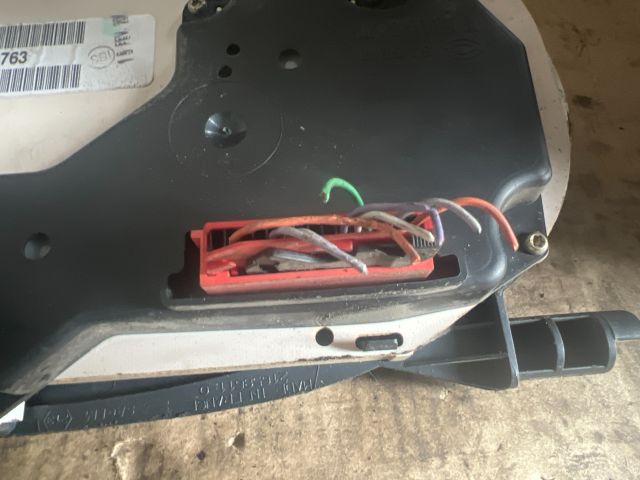 bontott RENAULT CLIO II Kilométeróra