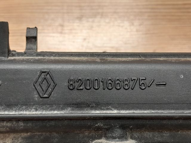 bontott RENAULT CLIO II Porlasztó Sor / Híd