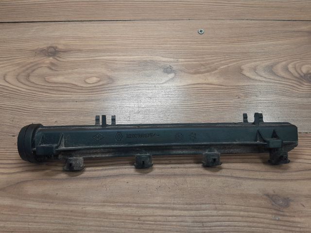 bontott RENAULT CLIO II Porlasztó Sor / Híd