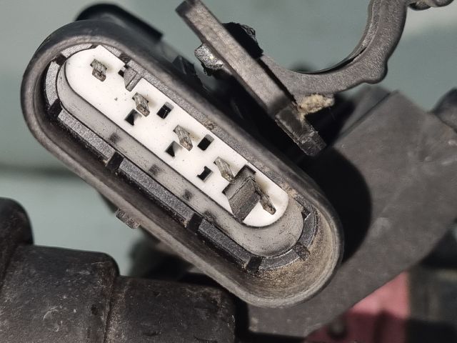 bontott RENAULT CLIO II Porlasztó Sor / Híd