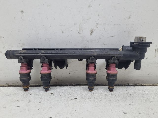 bontott RENAULT CLIO II Porlasztó Sor / Híd