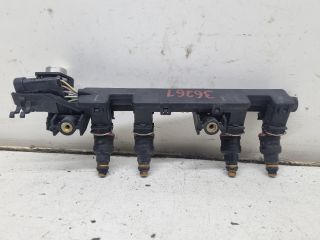 bontott RENAULT CLIO II Porlasztó Sor / Híd