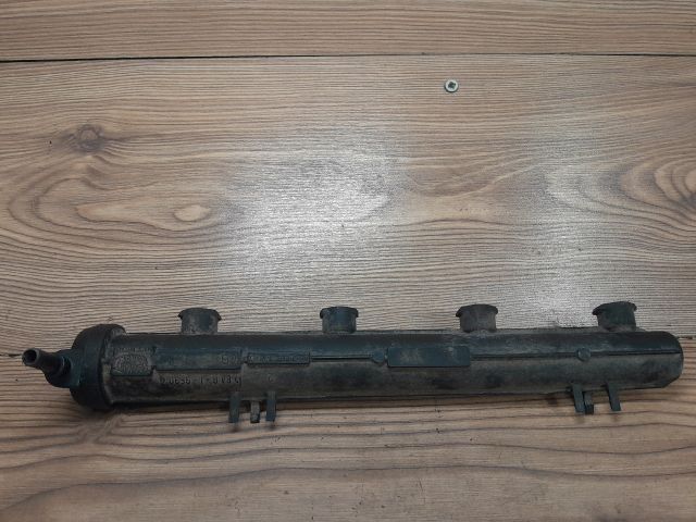 bontott RENAULT CLIO II Porlasztó Sor / Híd