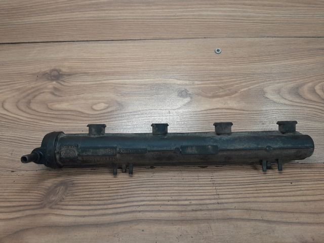 bontott RENAULT CLIO II Porlasztó Sor / Híd