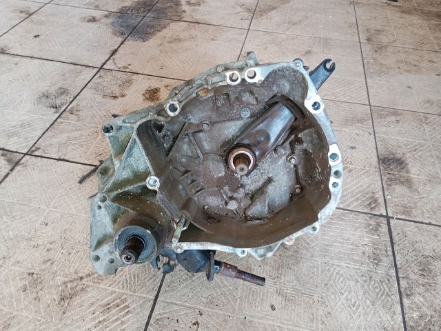 bontott RENAULT CLIO II Váltó (Mechanikus)