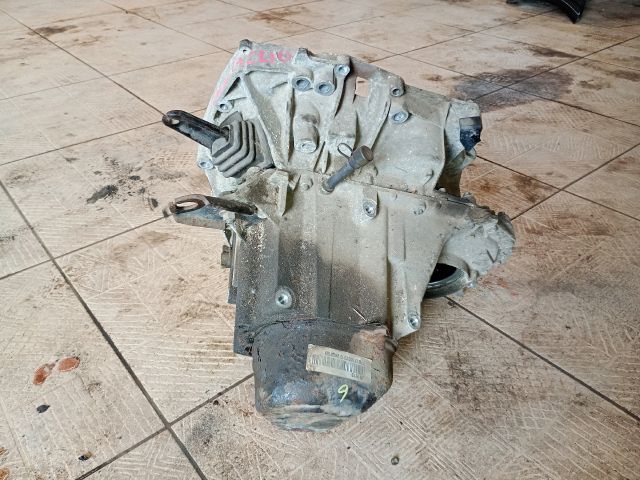 bontott RENAULT CLIO II Váltó (Mechanikus)